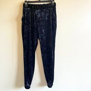 Ecote Jogger Pants Womens Size XS Black Velvet Harem Pull‎ On Urban Outfitters